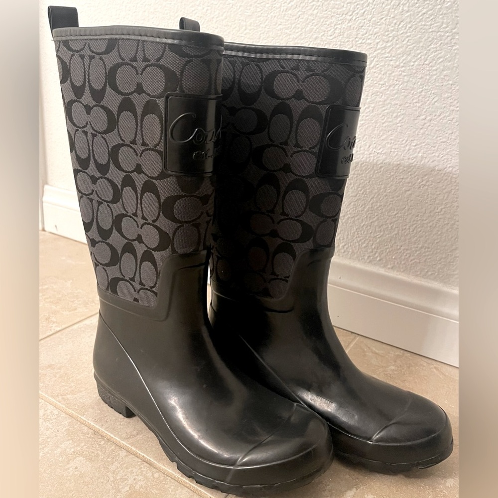 COACH~ Q1574 Black Rain Boots~Size 6b